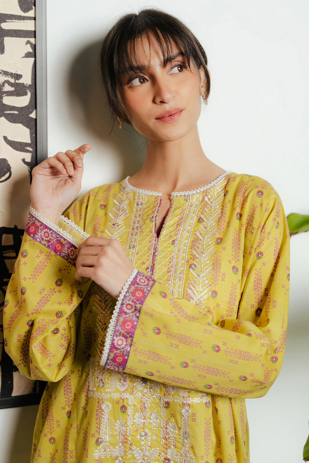Embroidered Kurta - 1670
