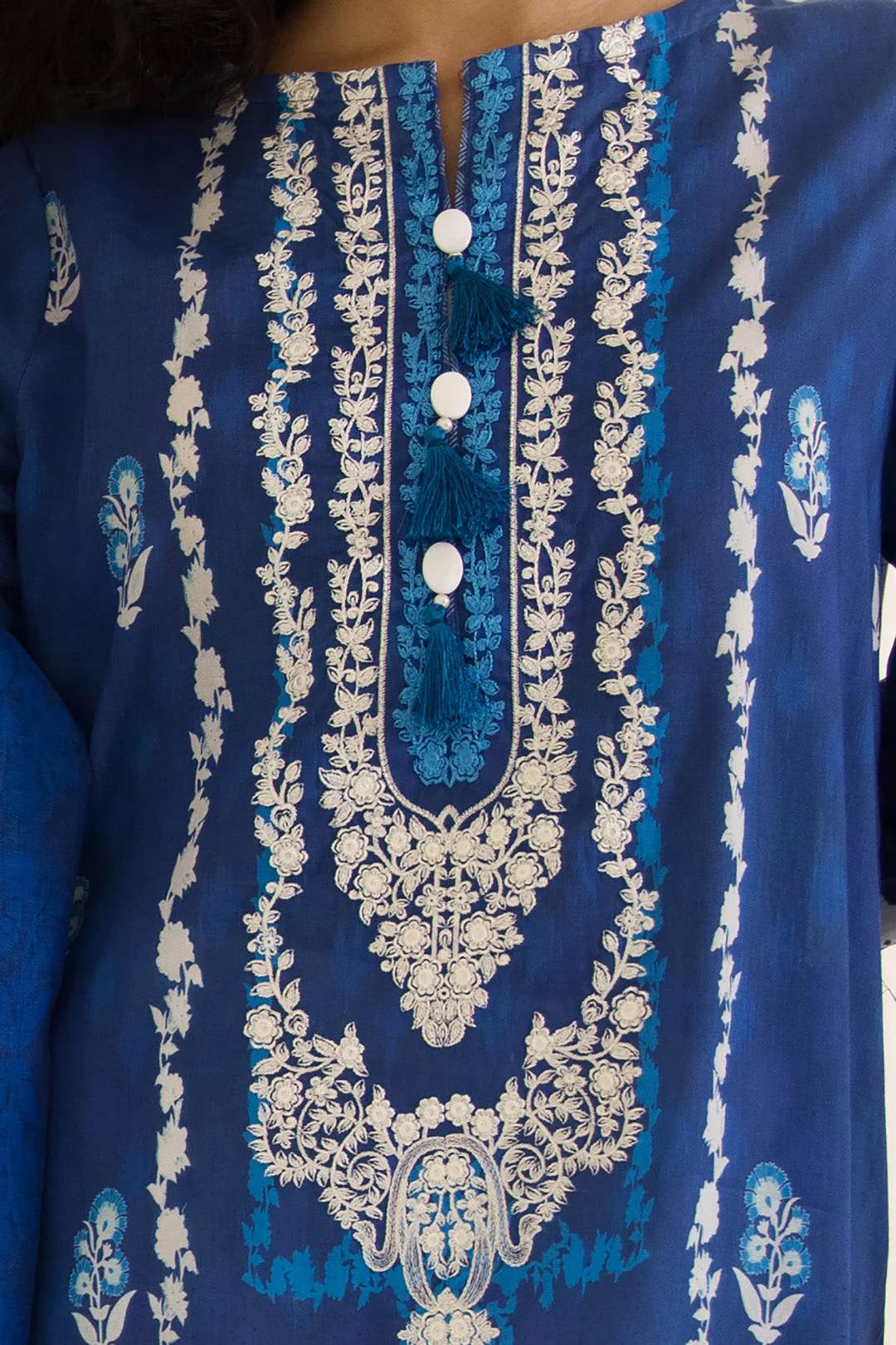 Embroidered Kurta Dupatta - 1064 - Image 4