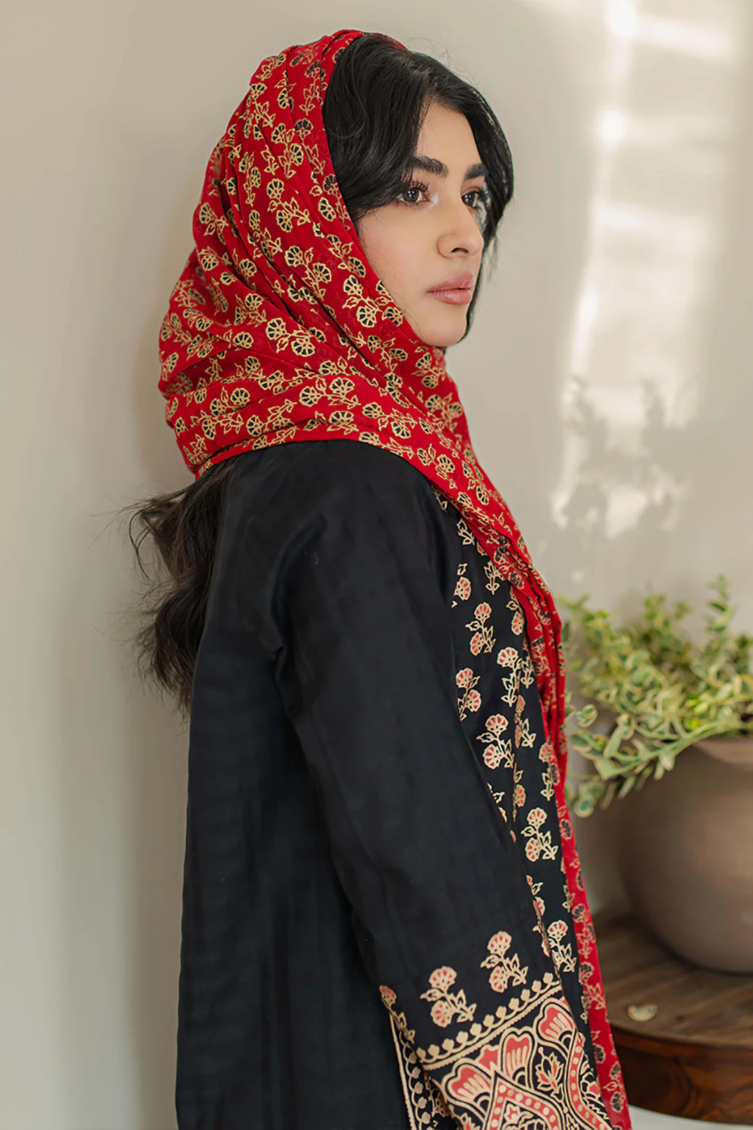 Embroidered Kurta Dupatta - 1090 - Image 5