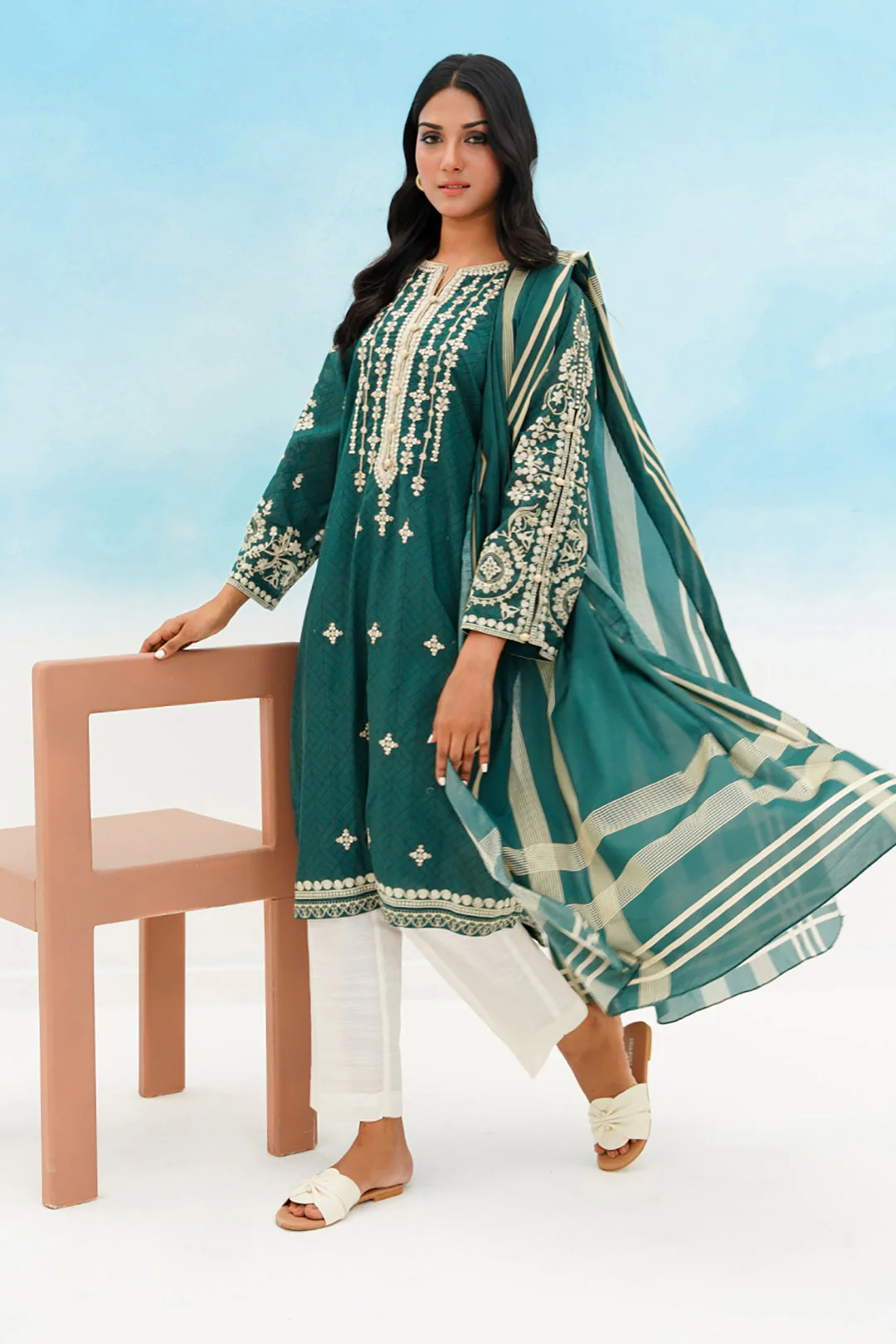 Embroidered Kurta Dupatta - 1366 - Image 3