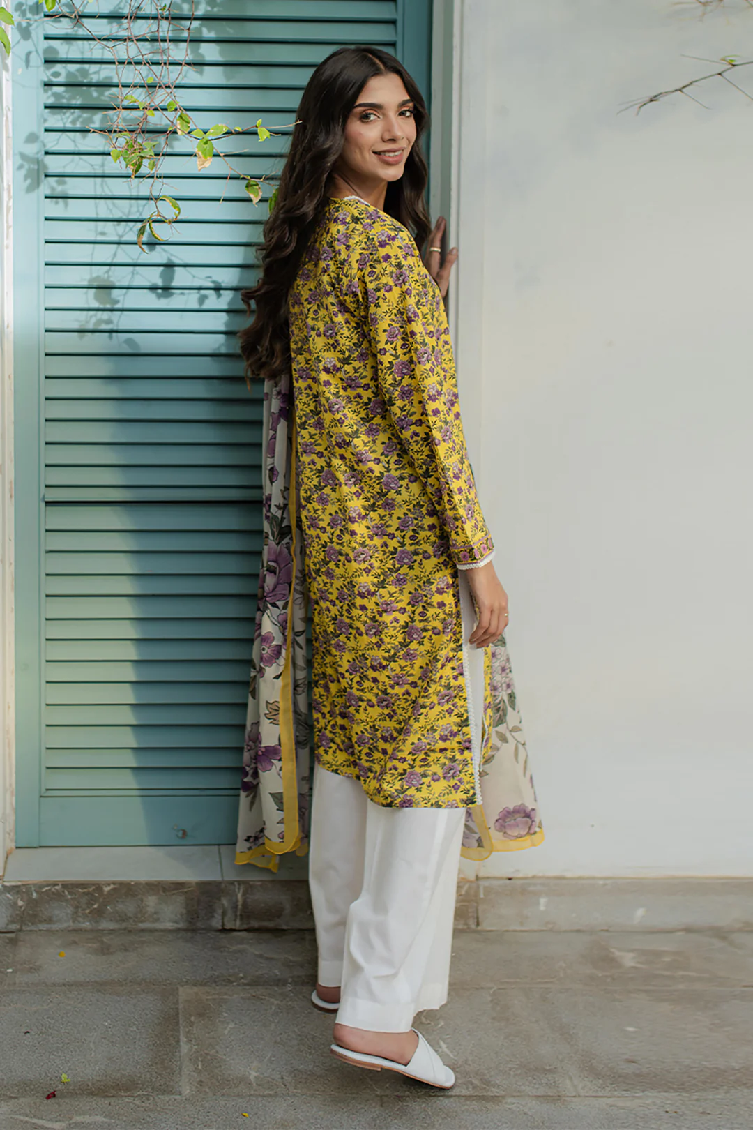 Kurta Dupatta - 1690 - Image 5