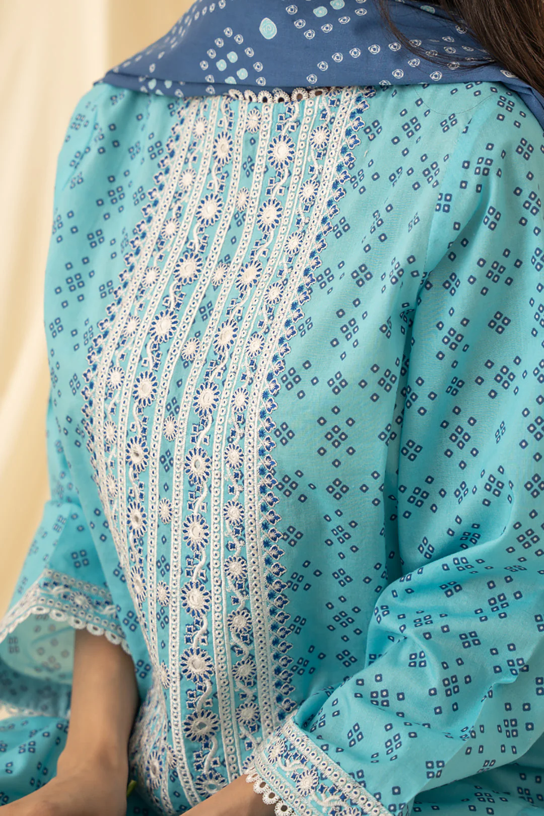 Embroidered Kurta Dupatta - 1711 - Image 4