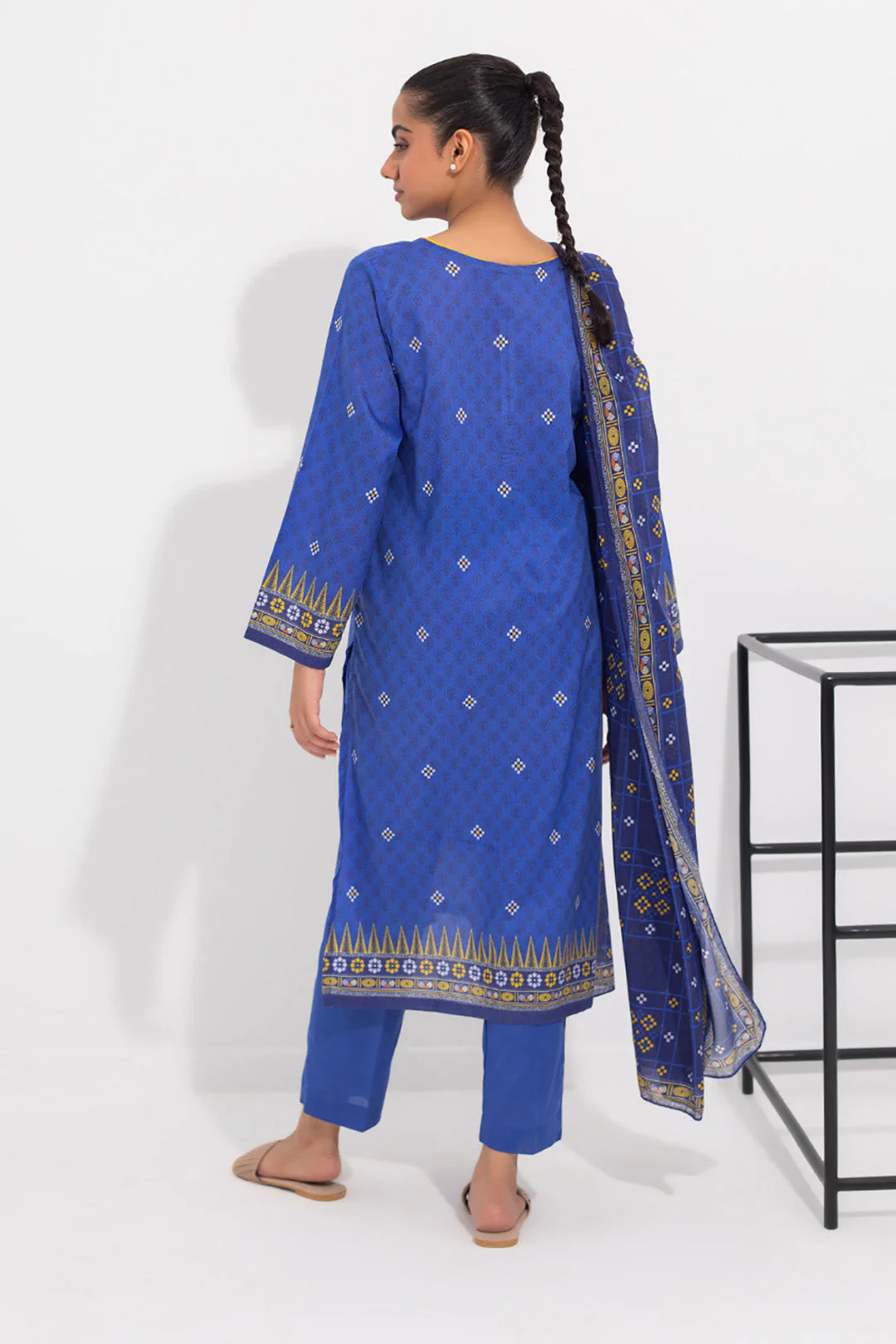 Kurta Dupatta Trouser - 1077 - Image 5
