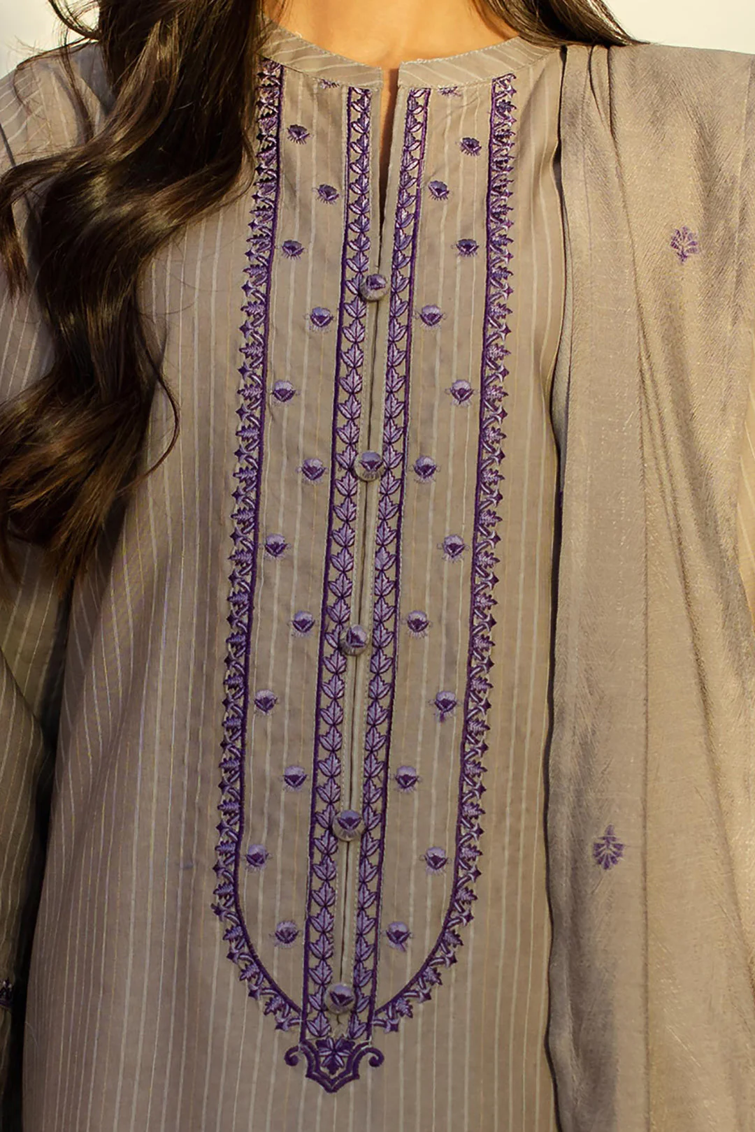 Embroidered Kurta Dupatta Trouser - 1275 - Image 4