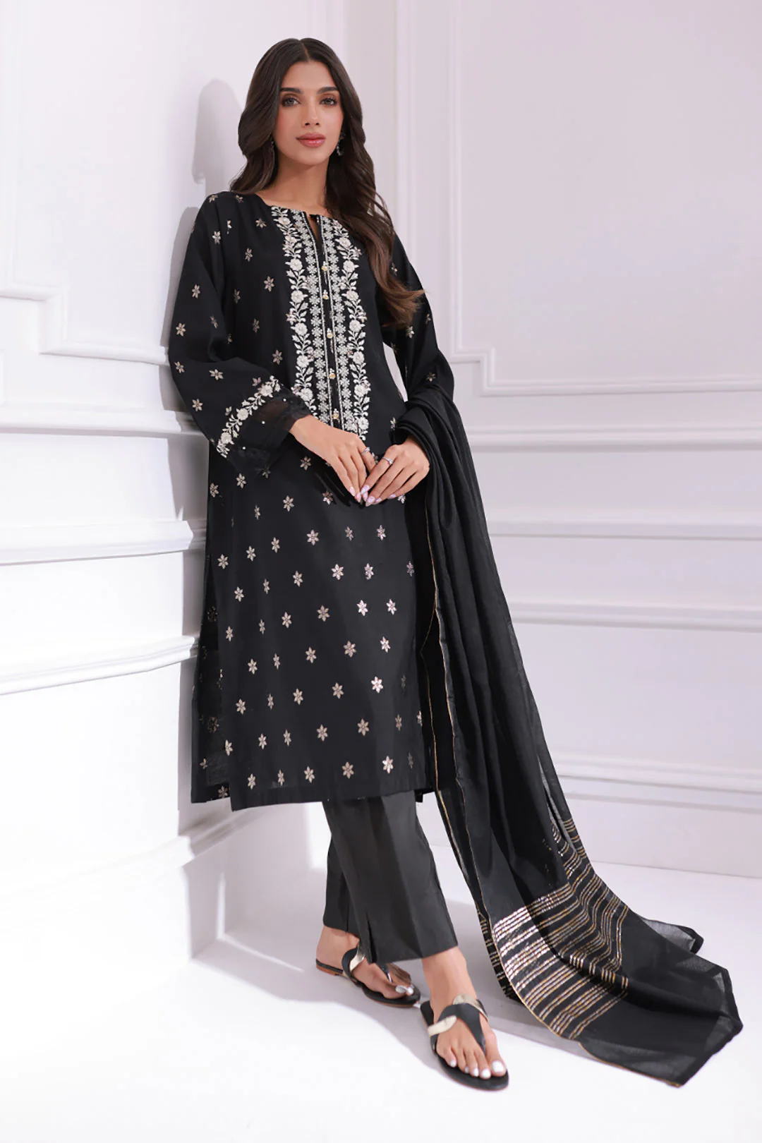 Embroidered Kurta Dupatta Trouser - 1284 - Image 5