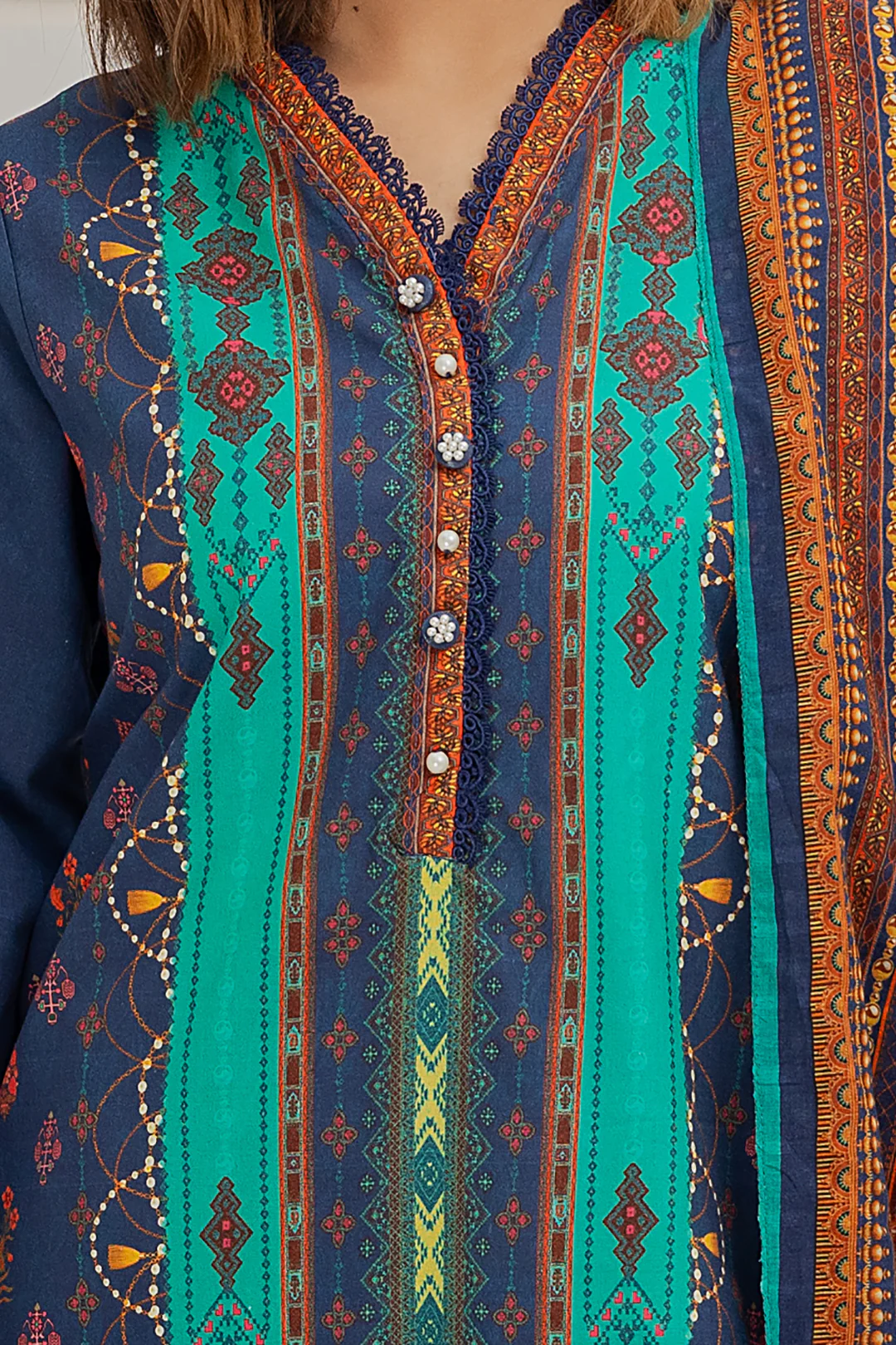 Kurta Dupatta Trouser - 1333 - Image 4