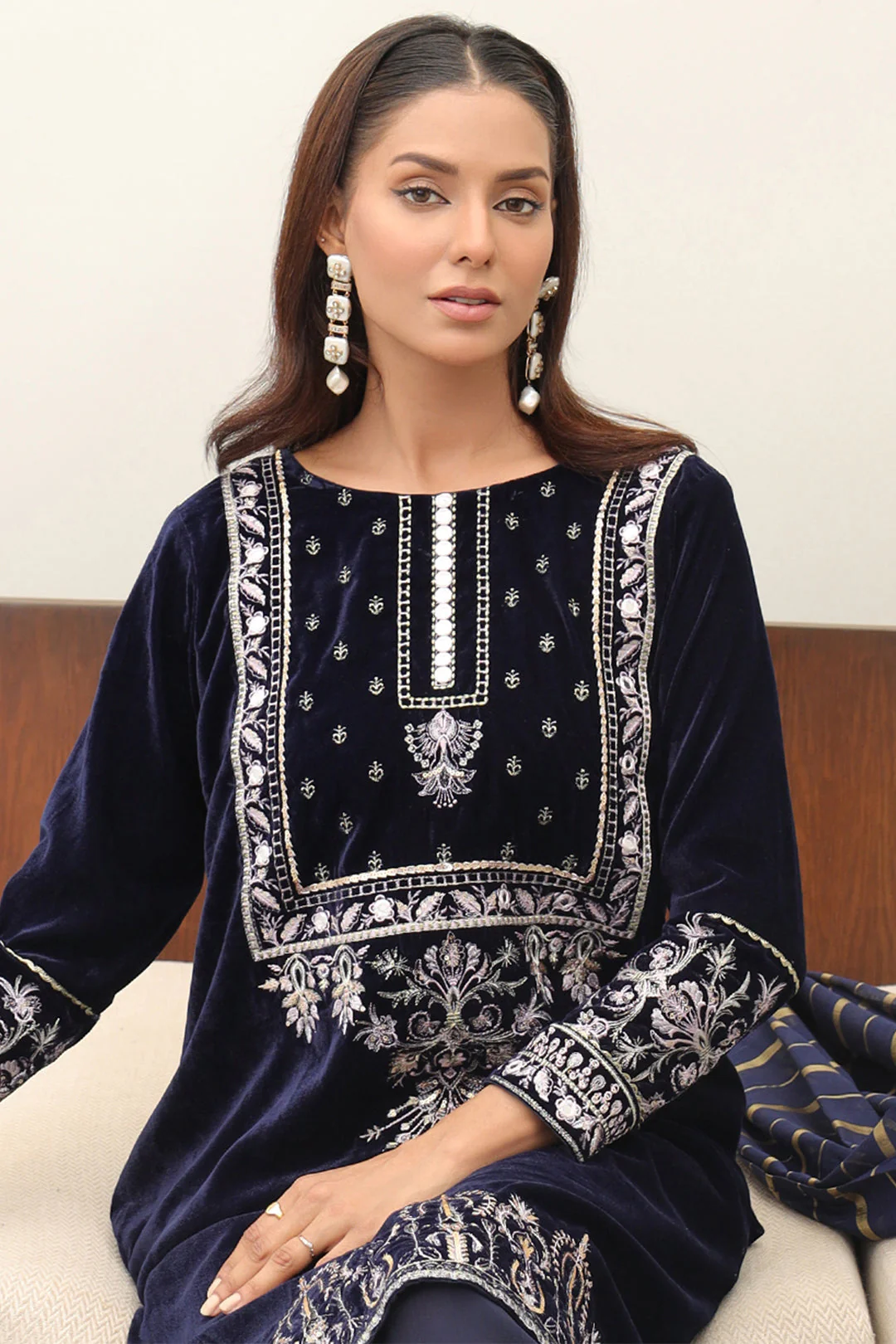 Embroidered Kurta Dupatta Trouser - 3241 - Image 2