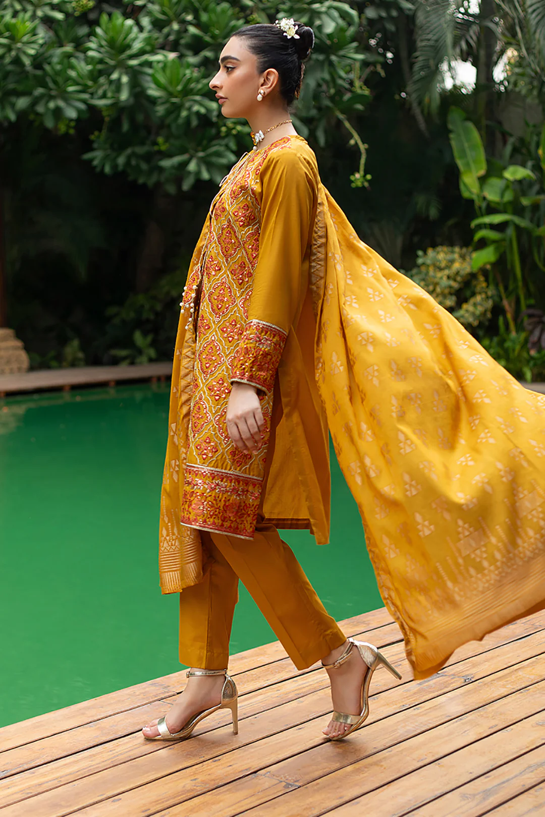 Embroidered Kurta Dupatta Trouser - 3253 - Image 5
