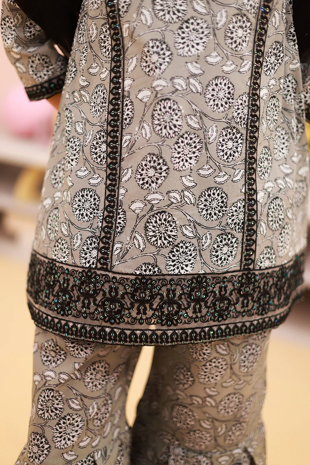 Embroidered Kurta Dupatta Trouser - 3820 - Image 3