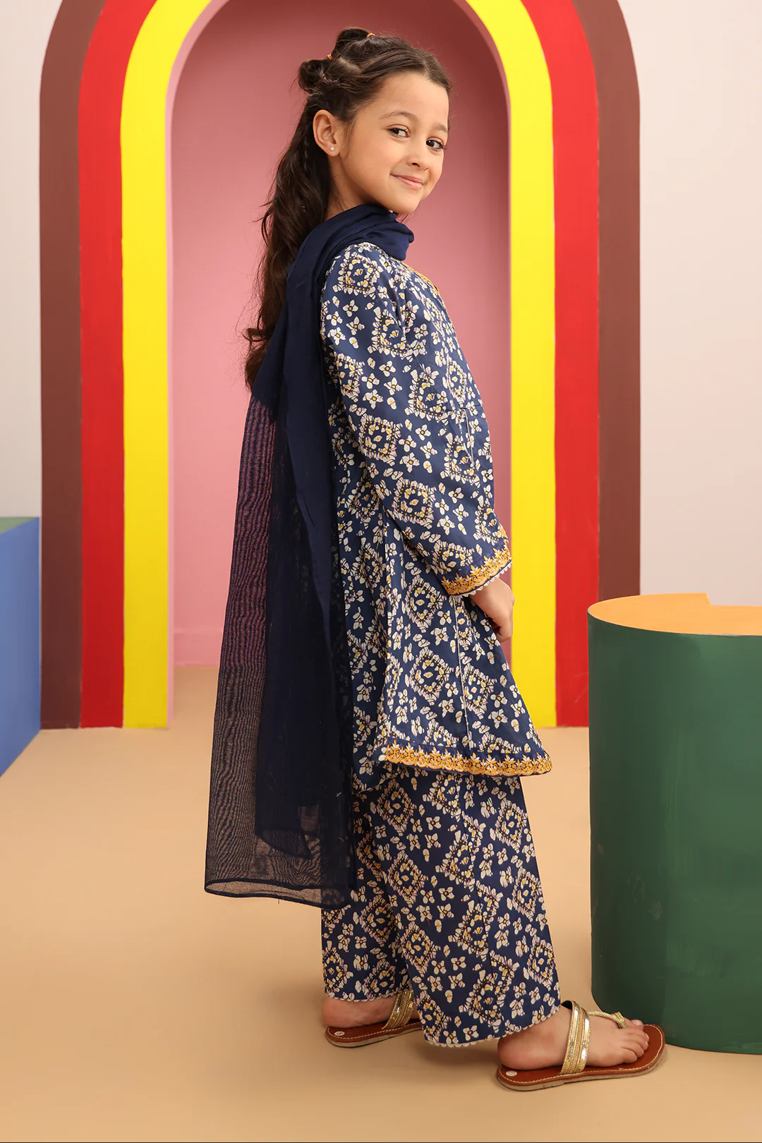 Embroidered Kurta Dupatta Trouser - 3821 - Image 3