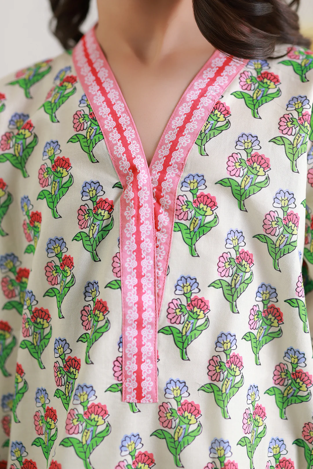 Embroidered Kurta Dupatta Trouser - 3410 - Image 4
