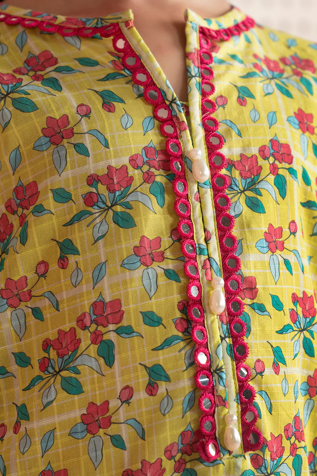 Kurta Dupatta Trouser - 3198 - Image 3