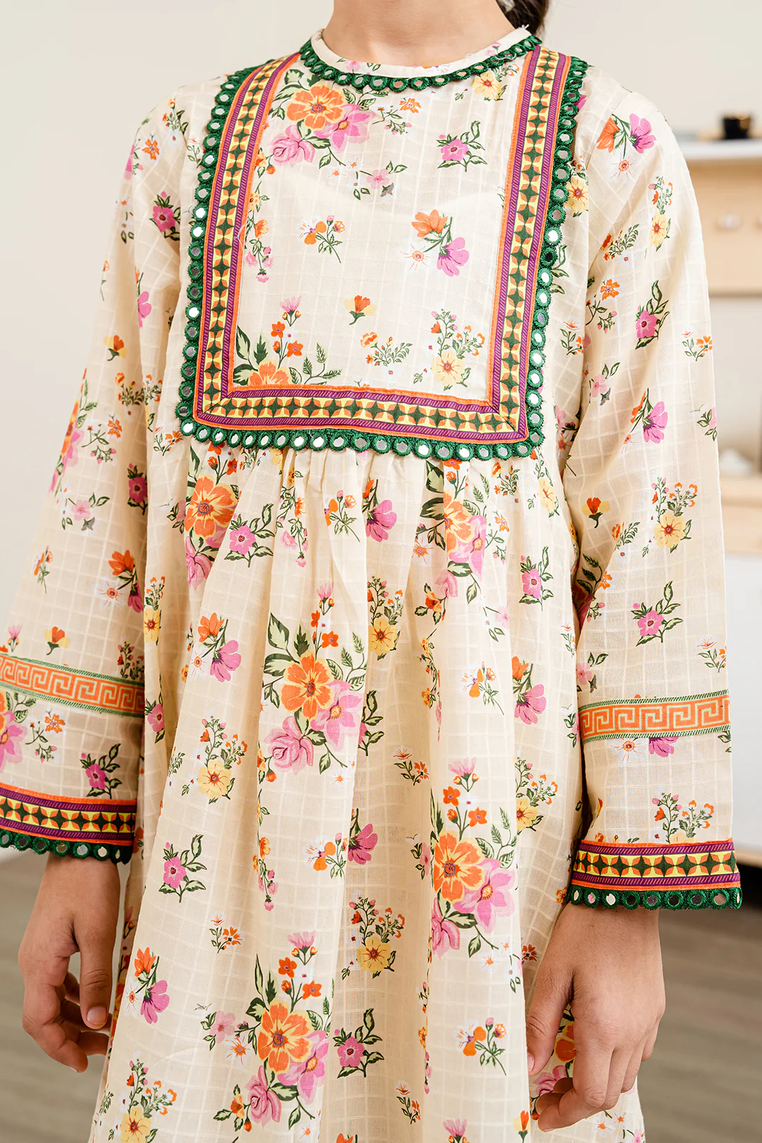 Kurta Dupatta Trouser - 3199 - Image 5