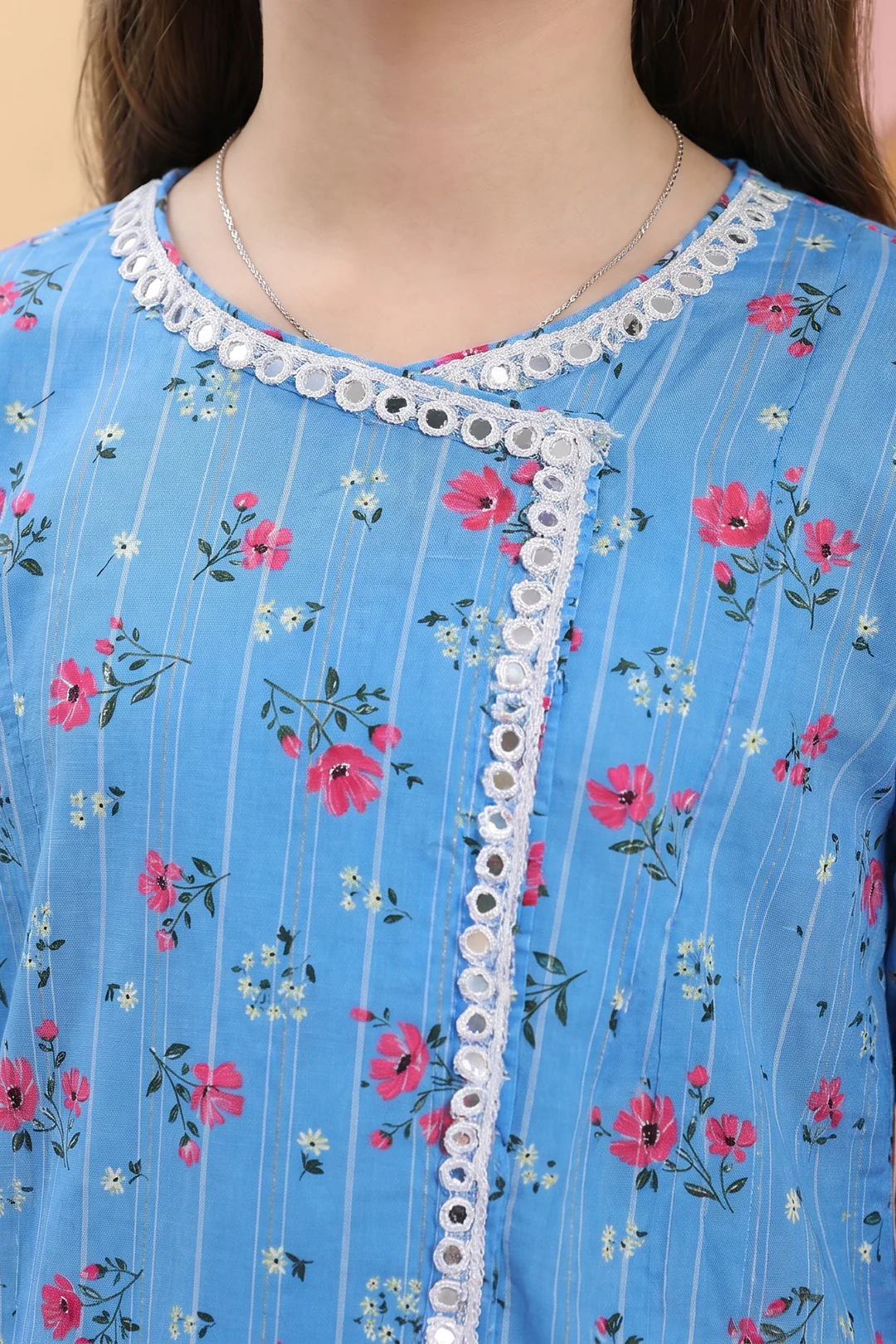 Kurta Dupatta Trouser - 3425 - Image 3