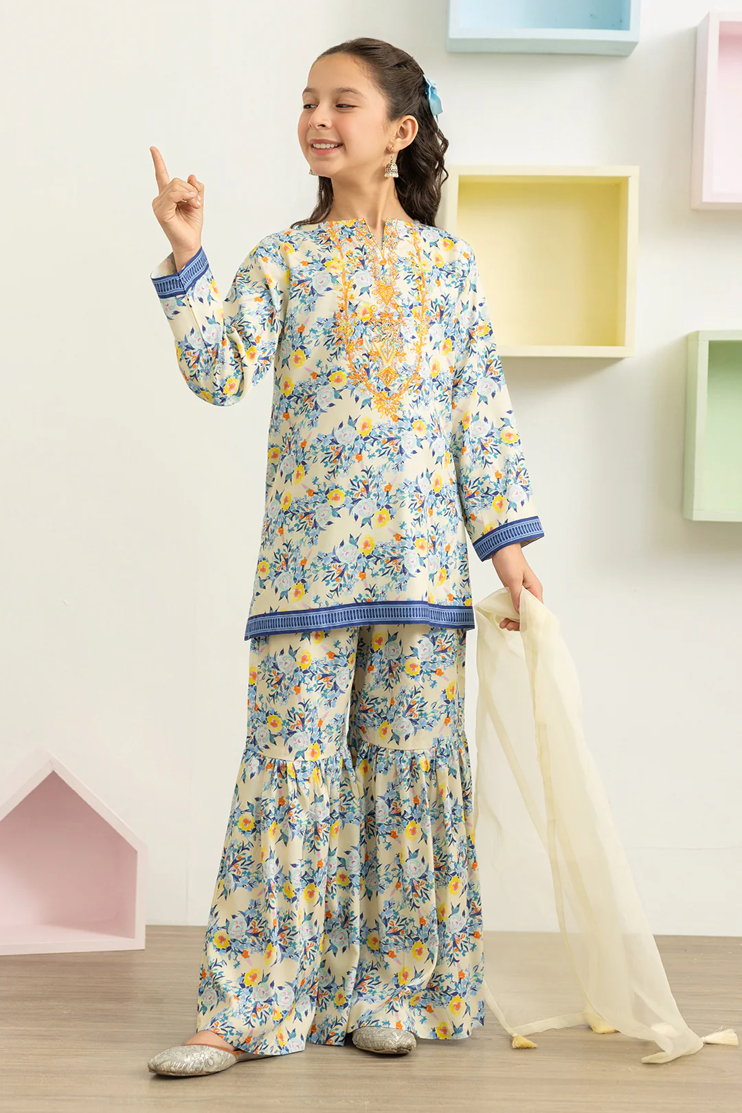 Kurta Dupatta Trouser - 3423 - Image 3