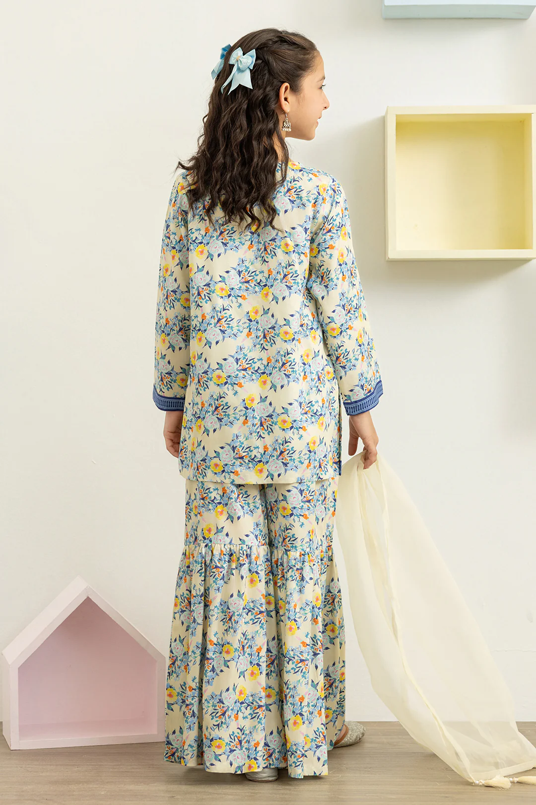 Kurta Dupatta Trouser - 3423 - Image 9