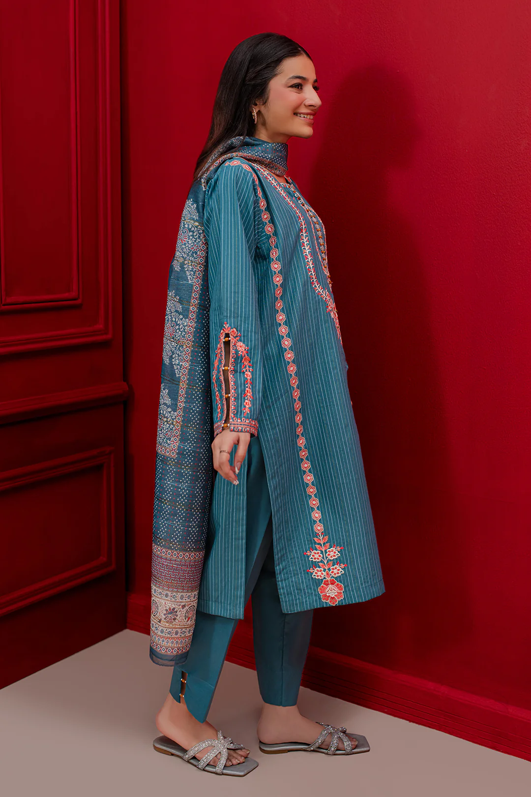 Embroidered Kurta Dupatta Trouser - 1265 - Image 4