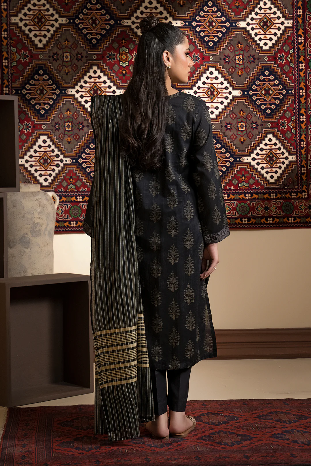 Embroidered Kurta Dupatta Trouser - 2298 - Image 5