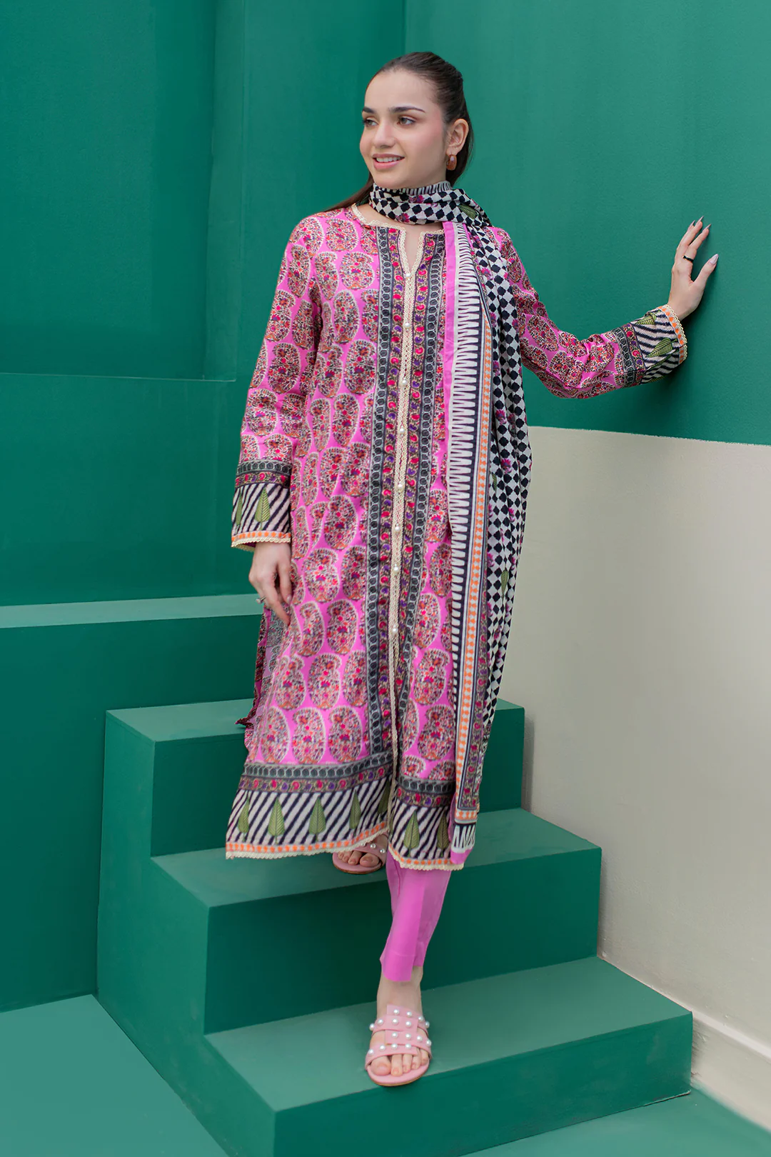 Kurta Dupatta Trouser - 2830 - Image 2