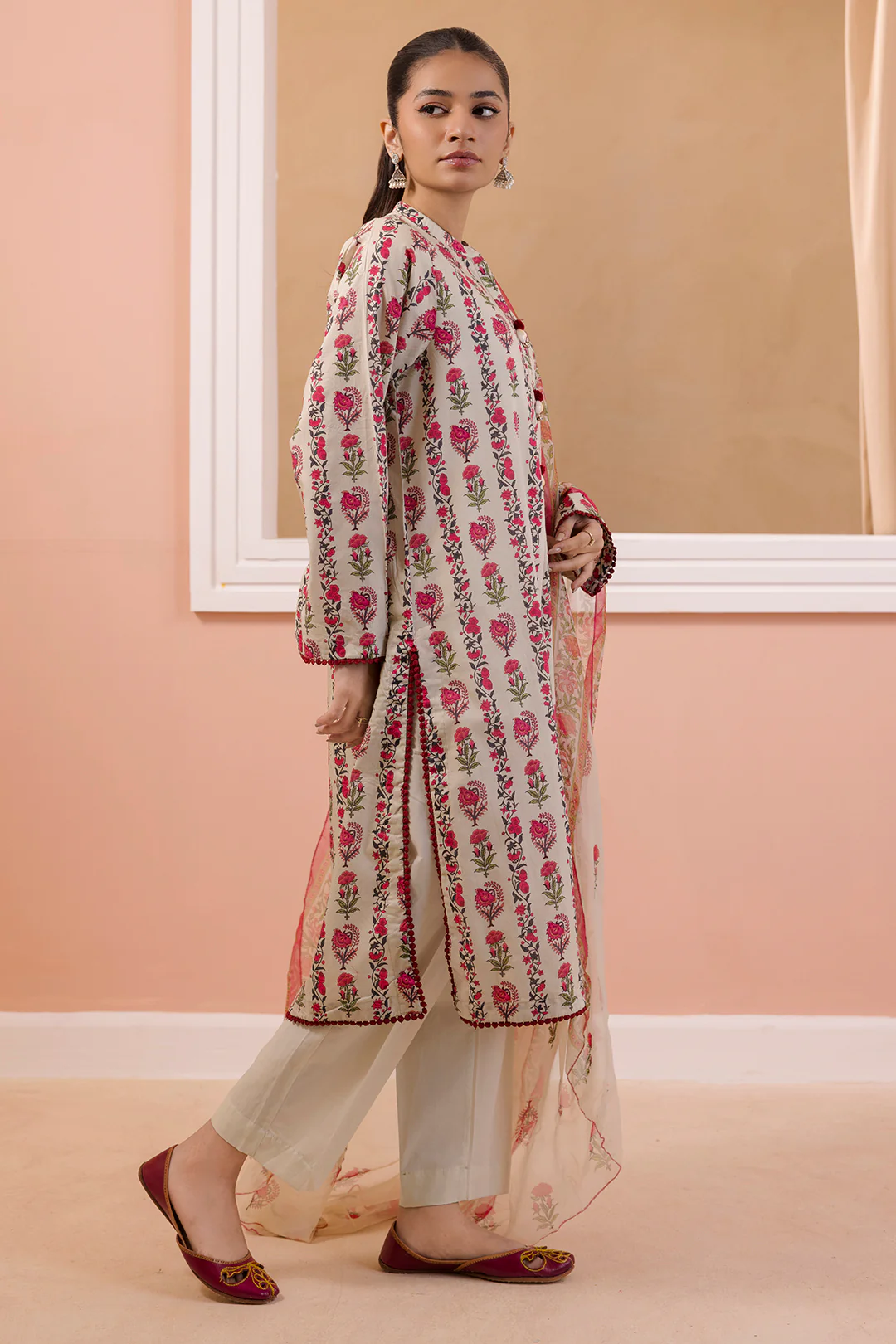 Kurta Dupatta Trouser - 3220 - Image 4