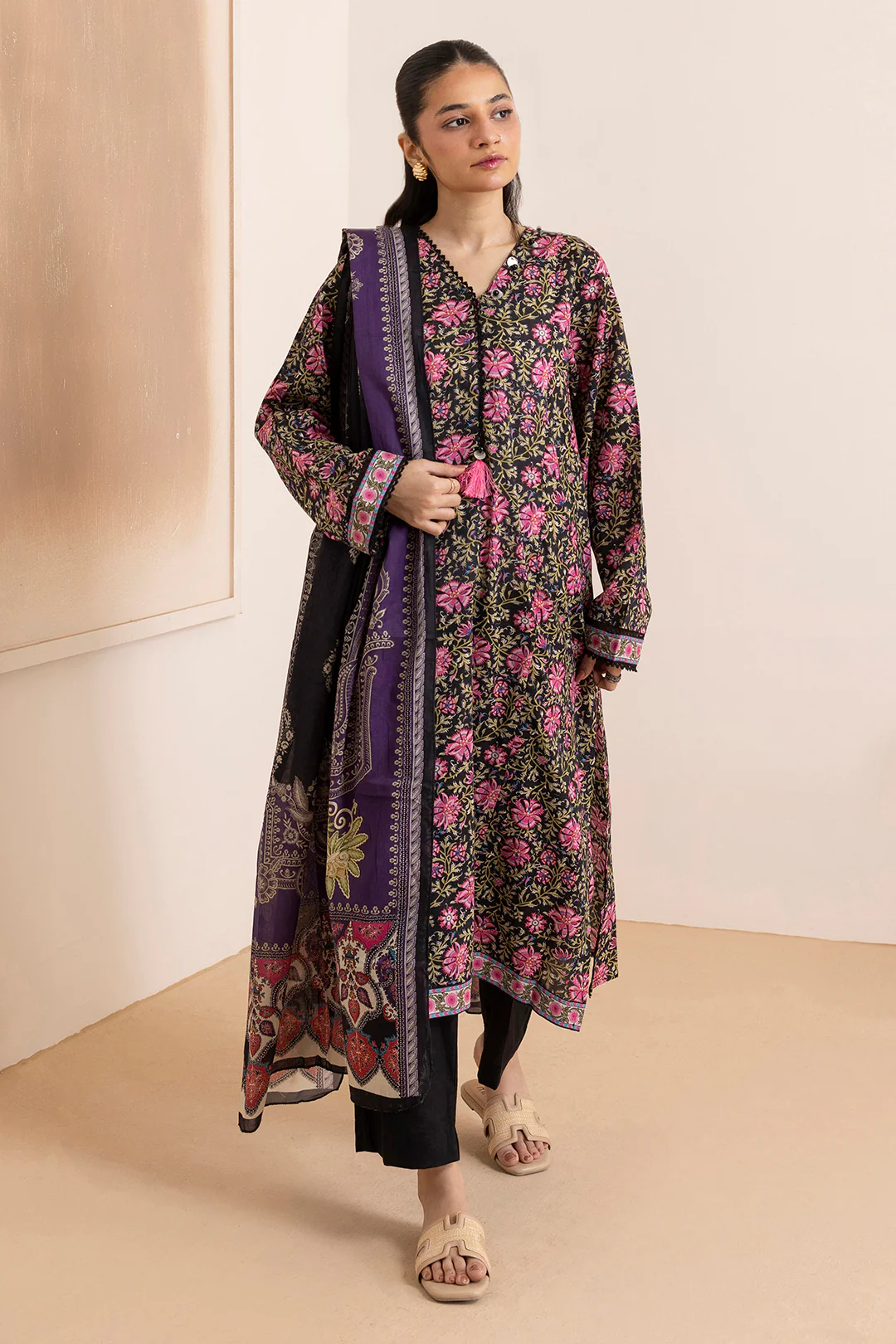 Kurta Dupatta Trouser - 3222 - Image 3