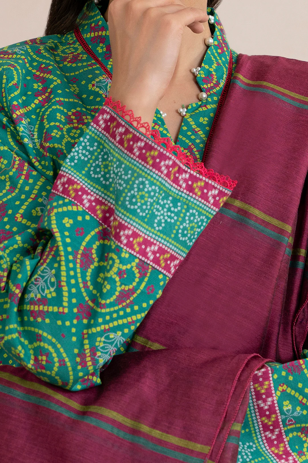 Kurta Dupatta Trouser - 3226 - Image 4