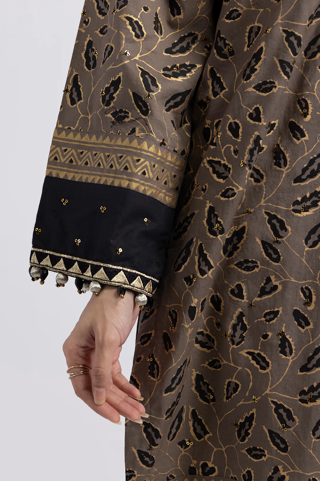 Embroidered Kurta Dupatta Trouser - 3421 - Image 4