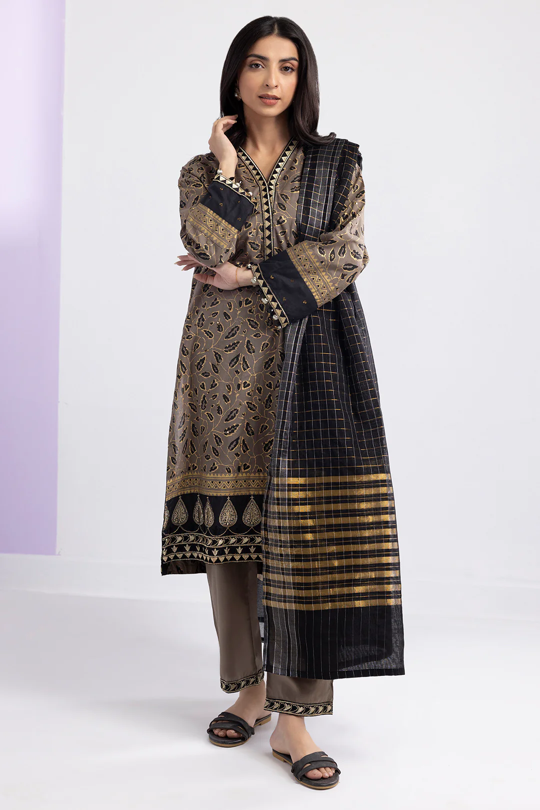 Embroidered Kurta Dupatta Trouser - 3421 - Image 6