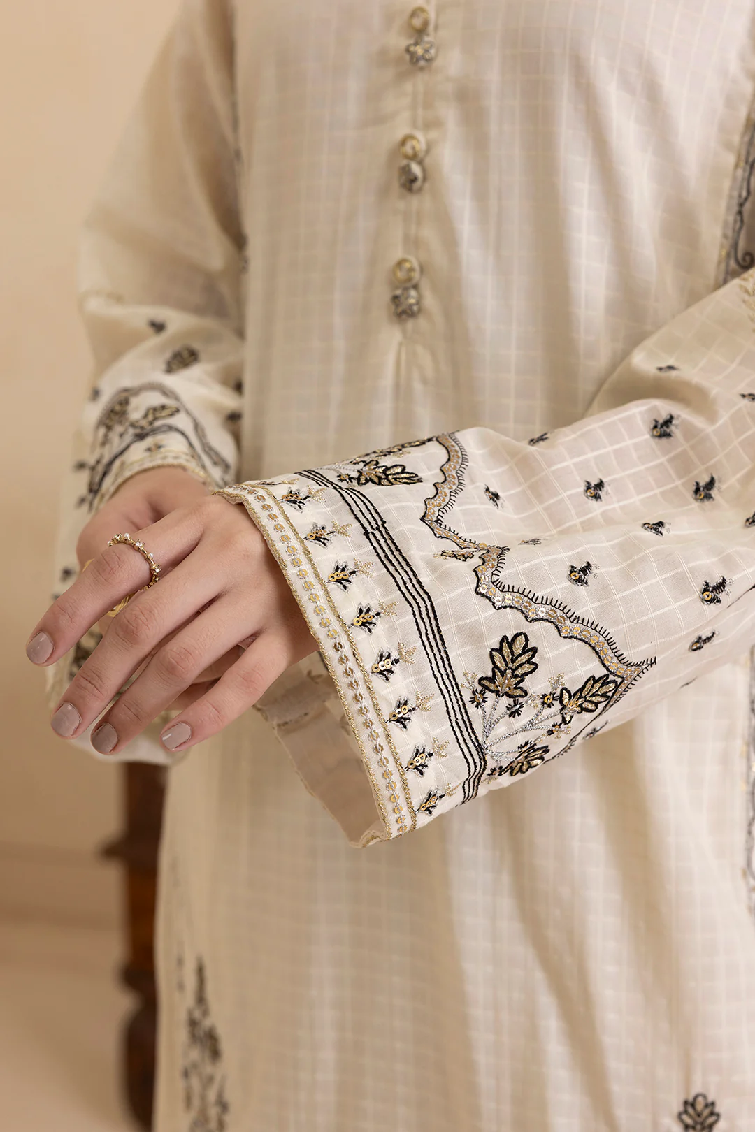 Embroidered Kurta Dupatta Trouser - 2502 - Image 6