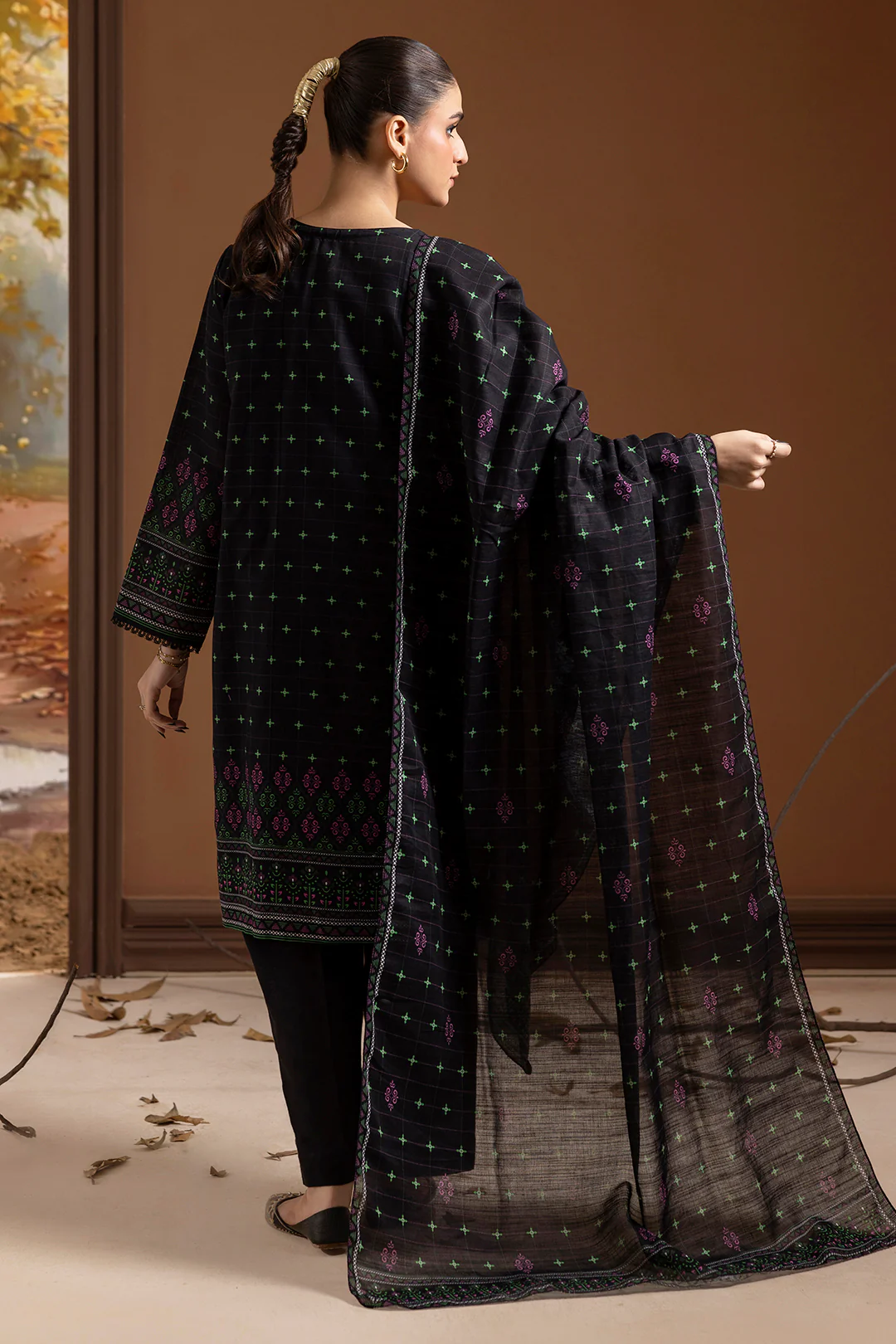 Kurta Dupatta Trouser - 2632 - Image 9