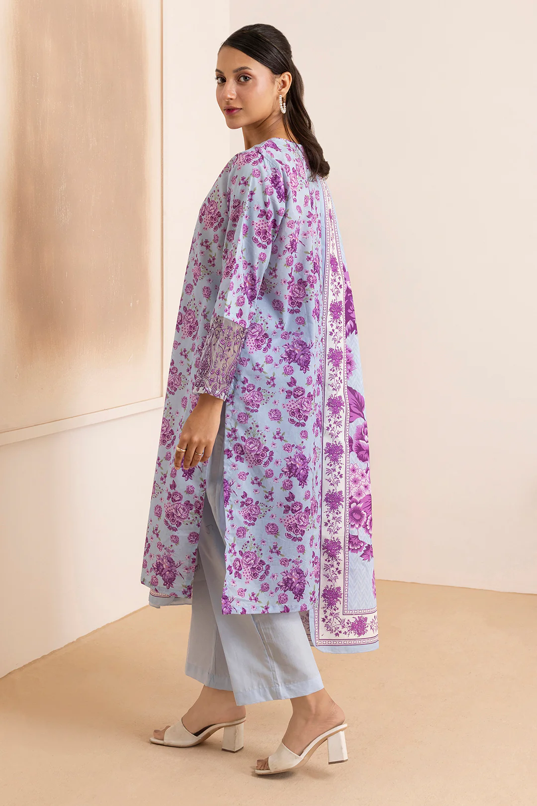 Embroidered Kurta Dupatta Trouser - 2633 - Image 6