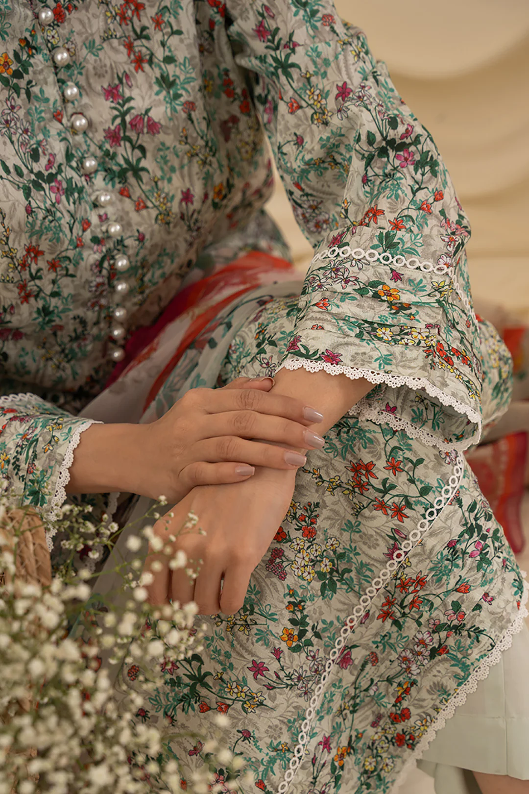 Kurta Dupatta Trouser - 1748 - Image 4