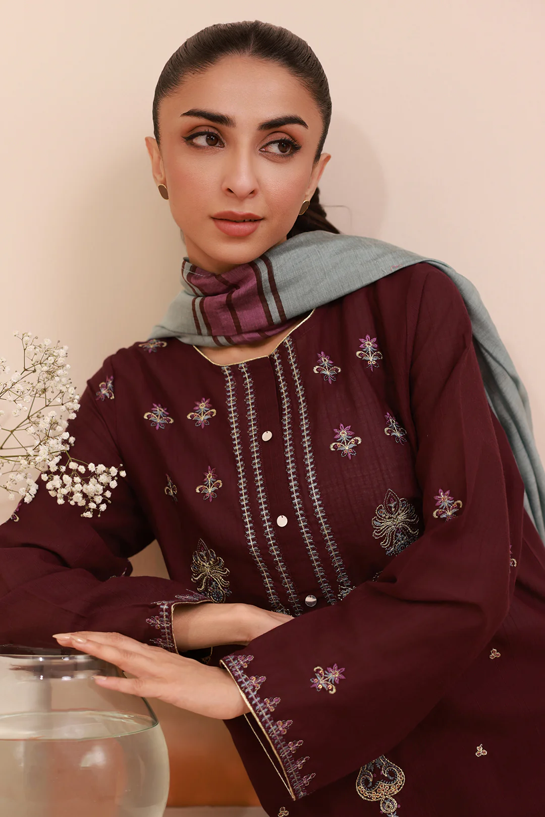 Embroidered Kurta Dupatta Trouser - 1781 - Image 4