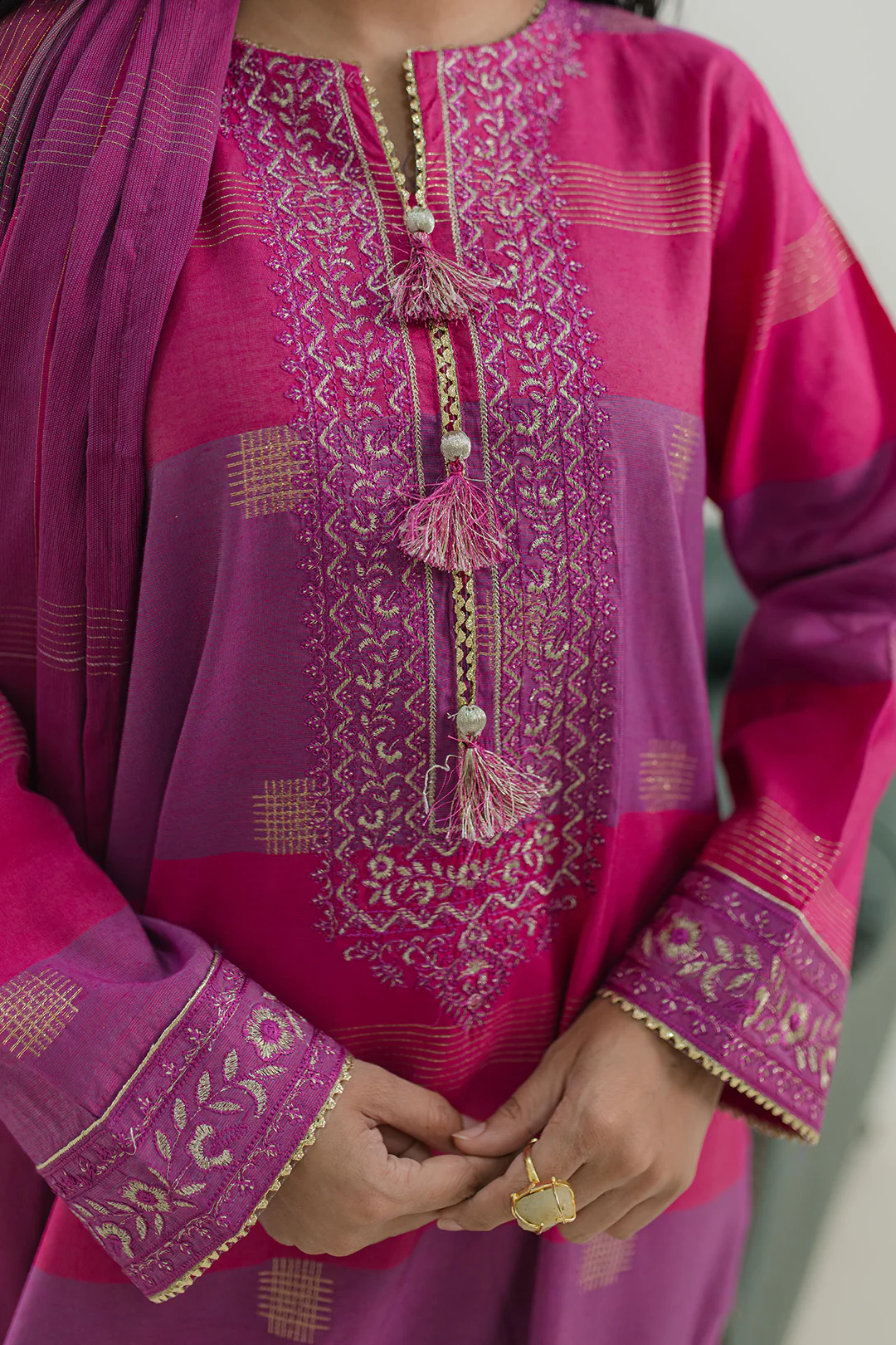 Embroidered Kurta Dupatta Trouser - 1789 - Image 4