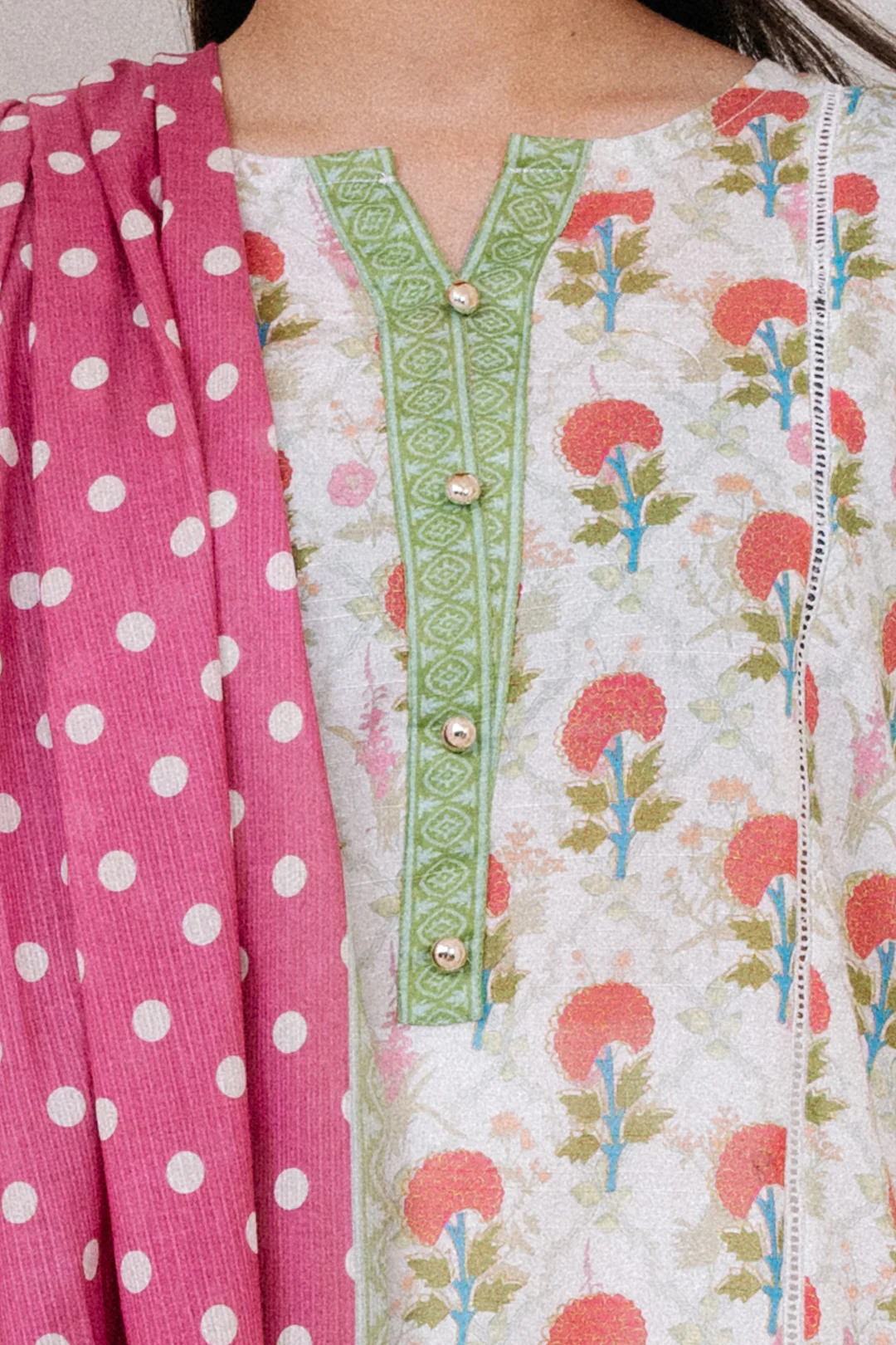 Kurta Dupatta Trouser - 1957 - Image 4
