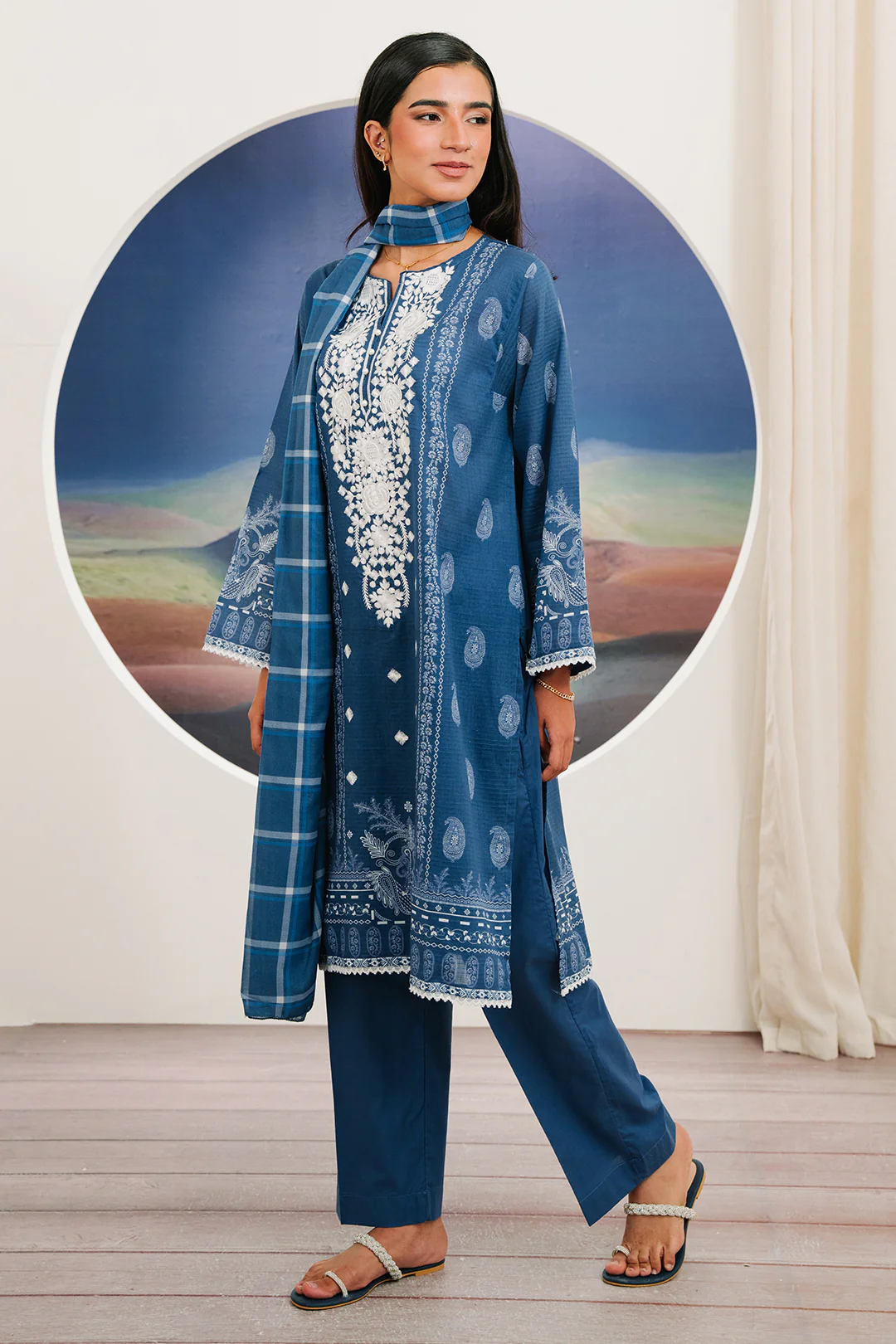 Embroidered Kurta Dupatta Trouser - 1964 - Image 3