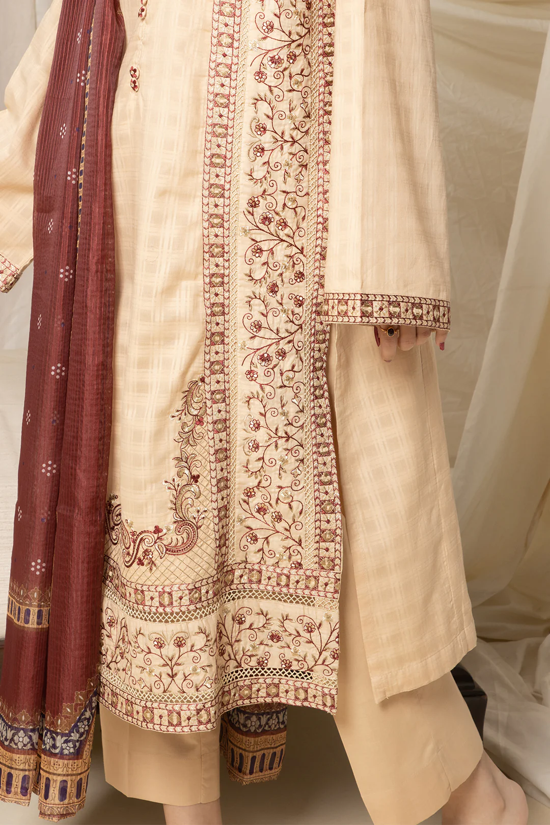 Embroidered Kurta Dupatta Trouser - 1999 - Image 4