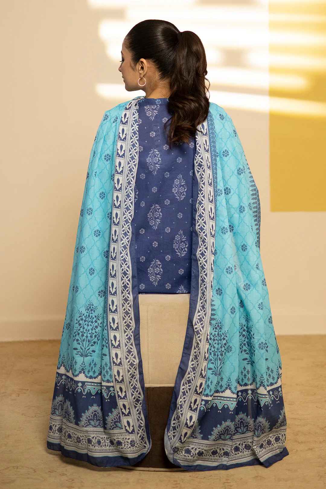 Kurta Dupatta Trouser - 2102 - Image 11