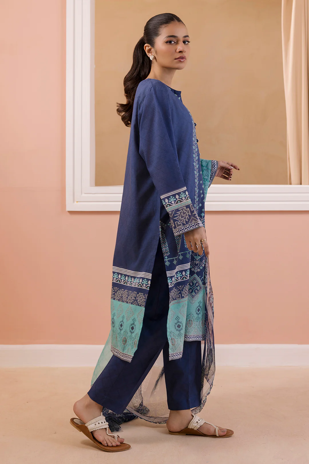 Kurta Dupatta Trouser - 2107 - Image 4