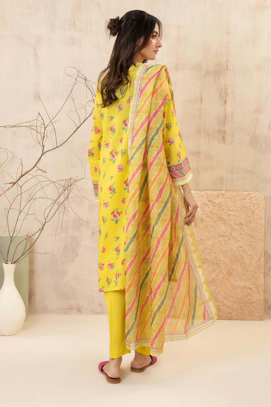 Kurta Dupatta Trouser - 2111 - Image 10
