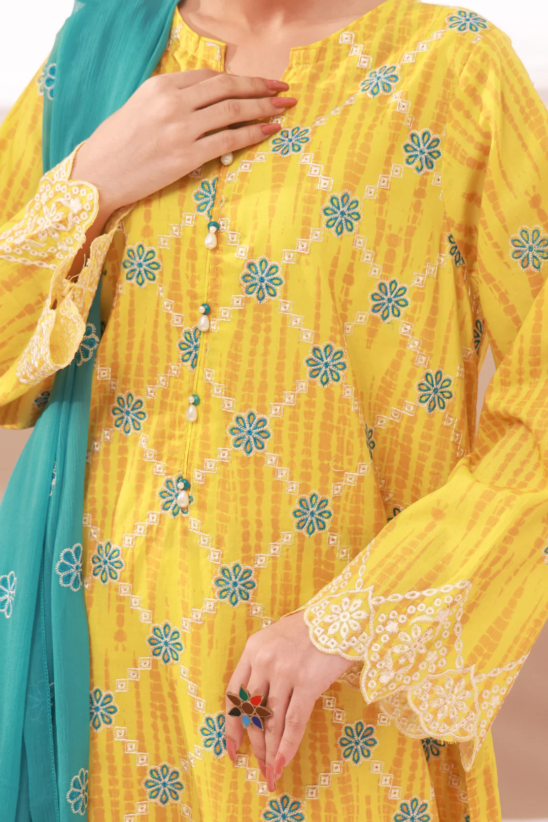 Embroidered Kurta Dupatta Trouser - 2133 - Image 4