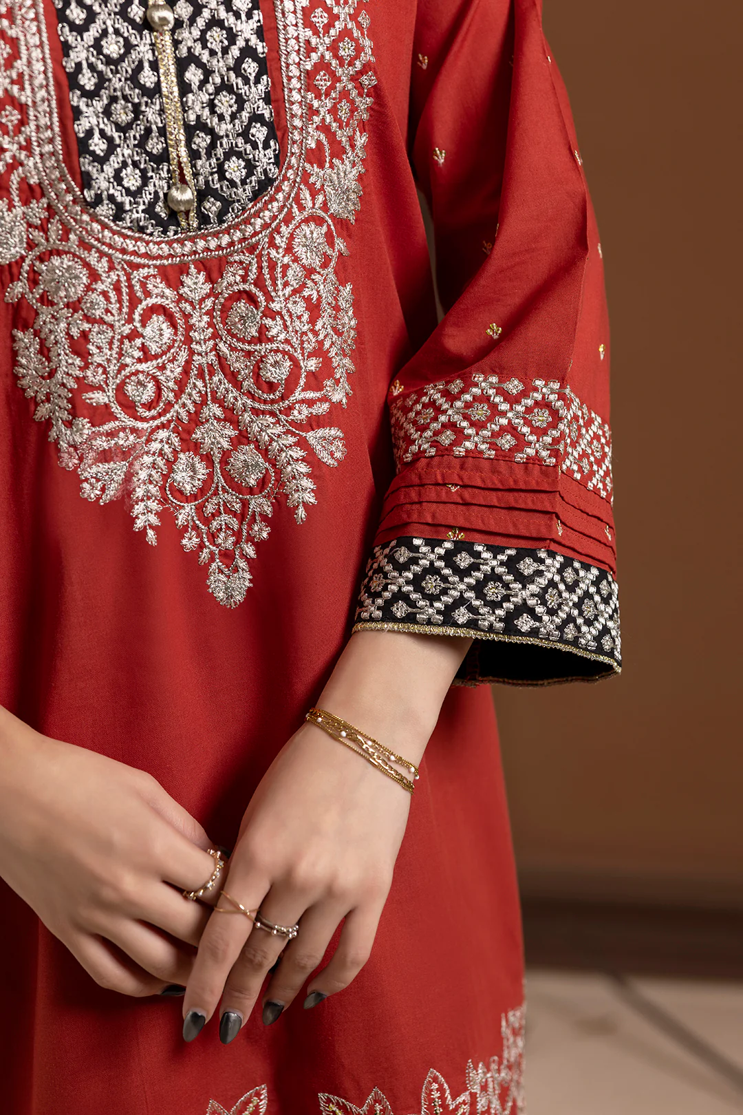 Embroidered Kurta Dupatta Trouser - 2136 - Image 9