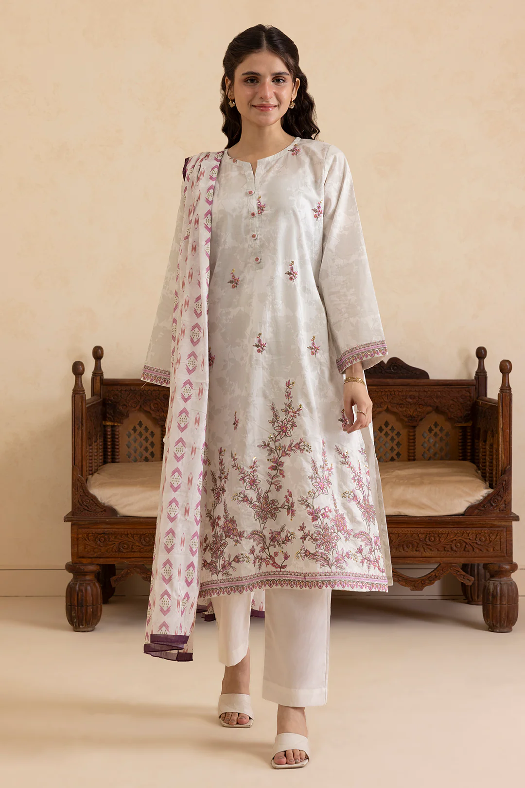 Embroidered Kurta Dupatta Trouser - 1457 - Image 4