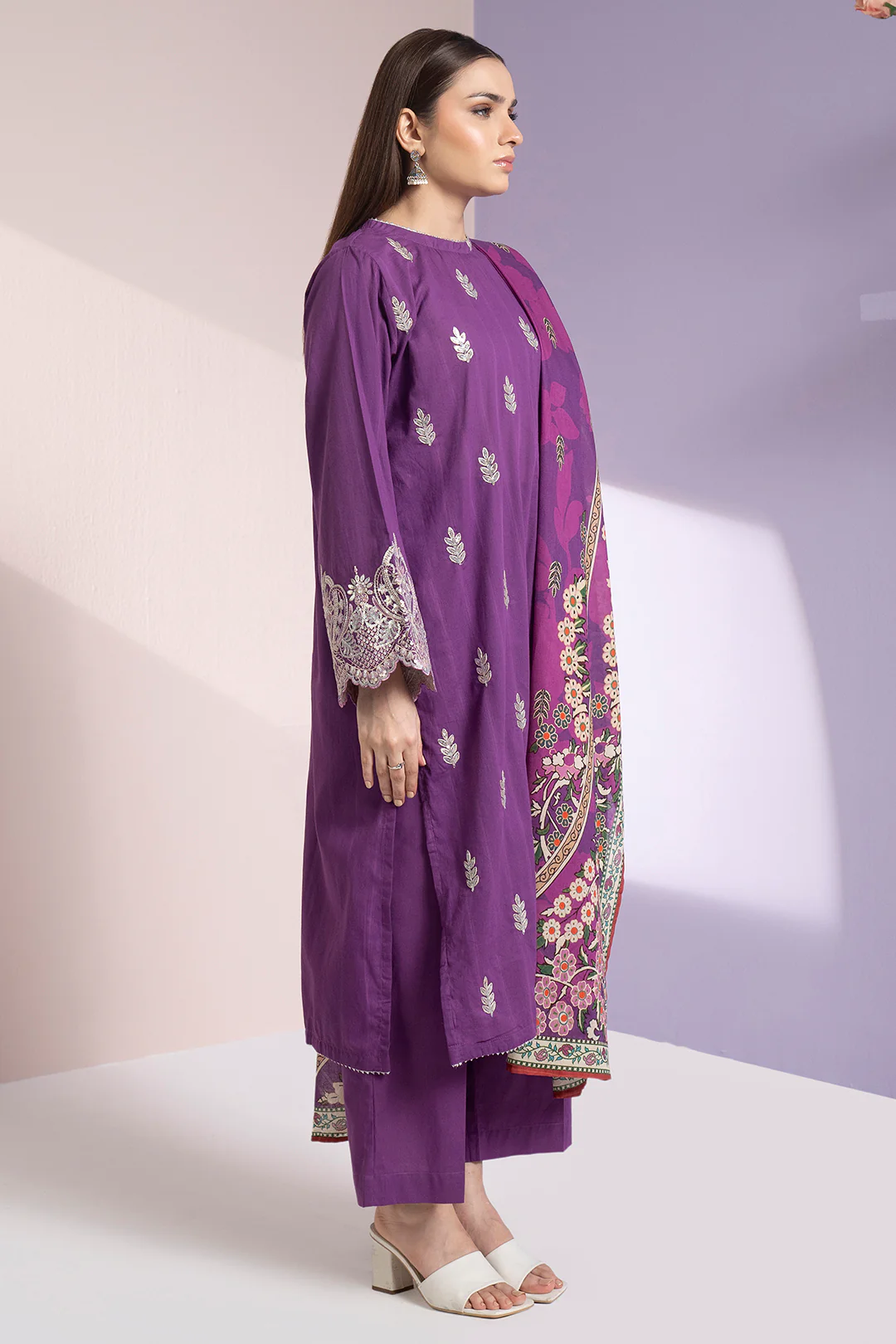 Embroidered Kurta Dupatta Trouser - 1581 - Image 12