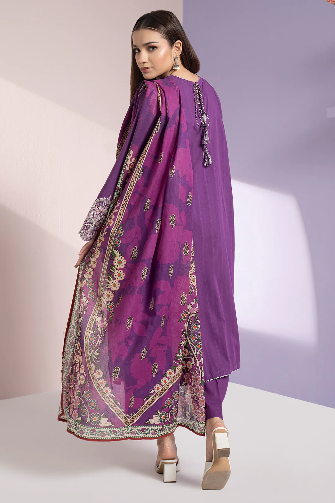 Embroidered Kurta Dupatta Trouser - 1581 - Image 13