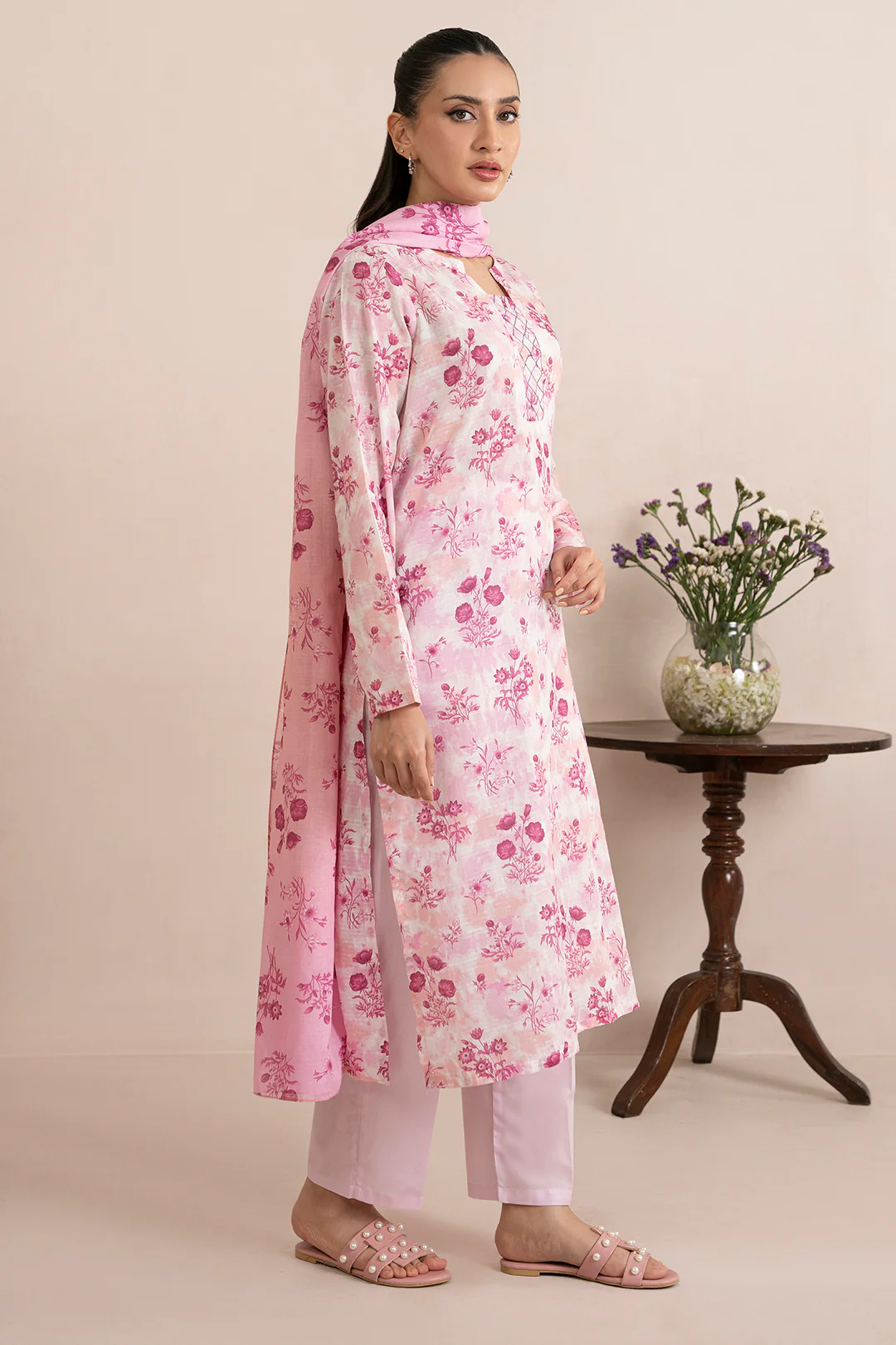 Kurta Dupatta Trouser - 1622 - Image 5