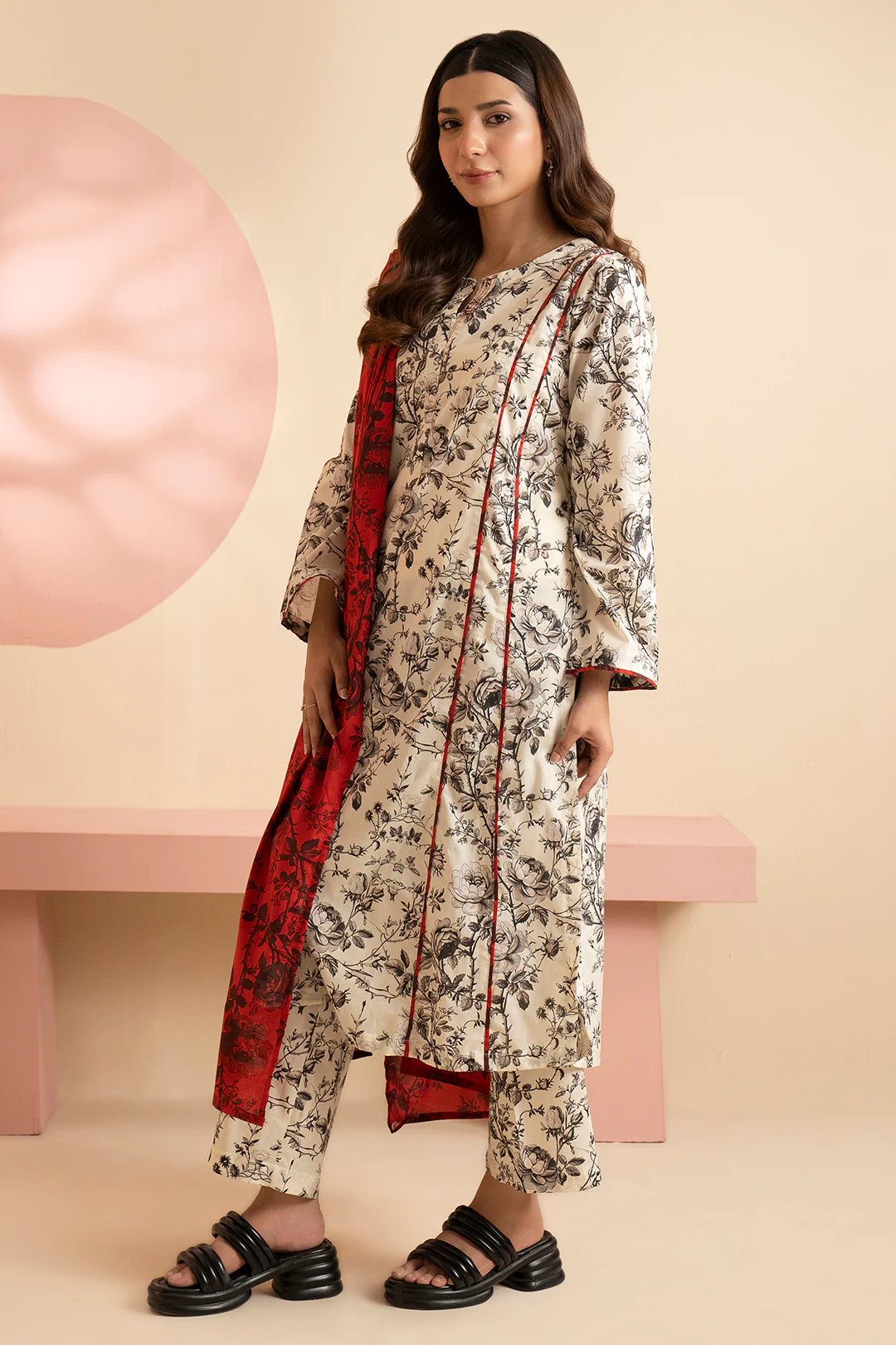 Kurta Dupatta Trouser - 1698 - Image 3