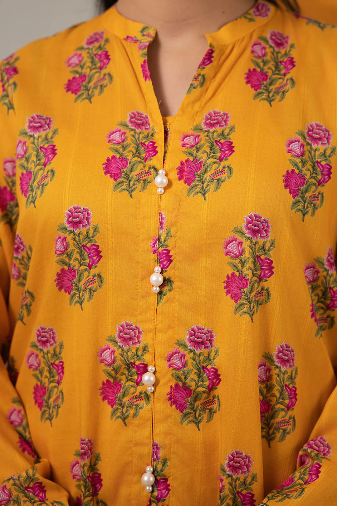 Kurta Dupatta Trouser - 1699 - Image 4