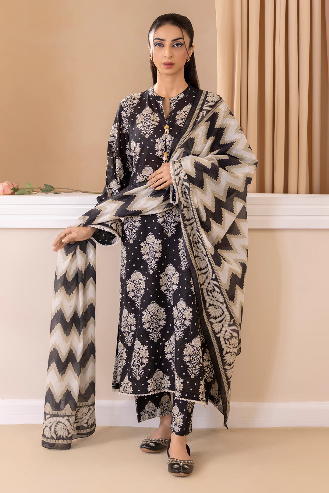 Kurta Dupatta Trouser - 1701 - Image 3