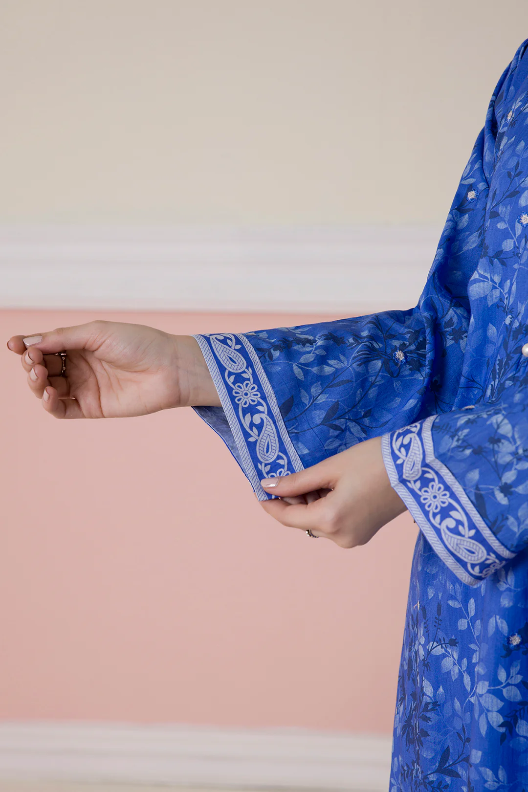 Embroidered Kurta Dupatta Trouser - 1714 - Image 6